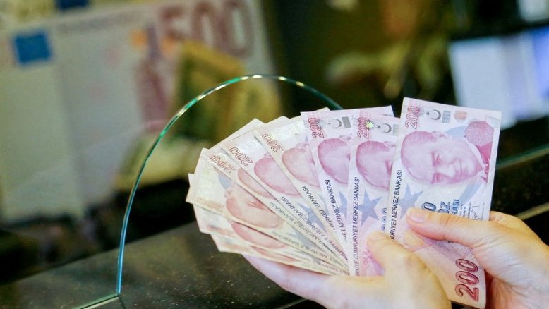 Lira turca recua com expectativas de inflação ainda mais alta