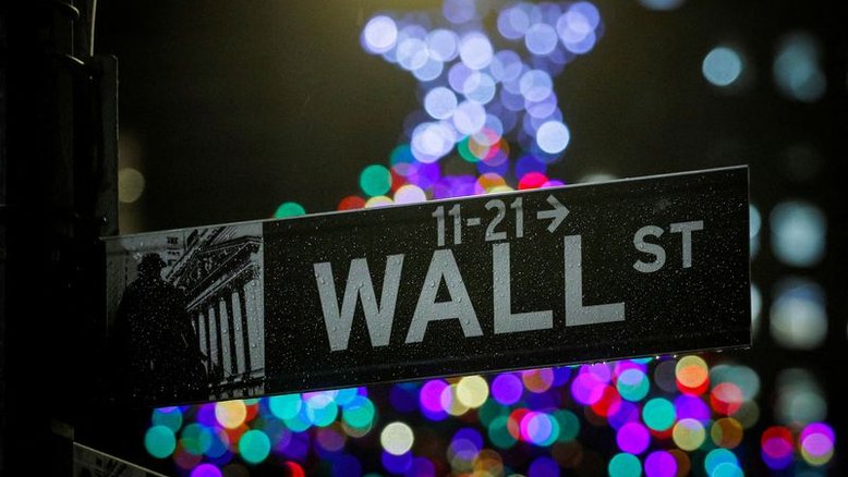 S&P 500 oscila na sessão, mas fecha quase estável após tombo da véspera