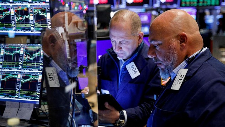 Dow Jones sobe após dados de preços ao produtor; Nasdaq cai