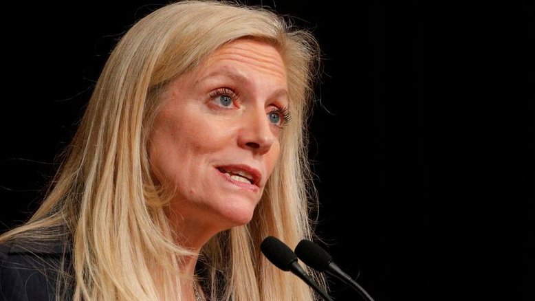 Brainard, do Fed, está pronta para subir juros logo após fim de redução de compras de títulos