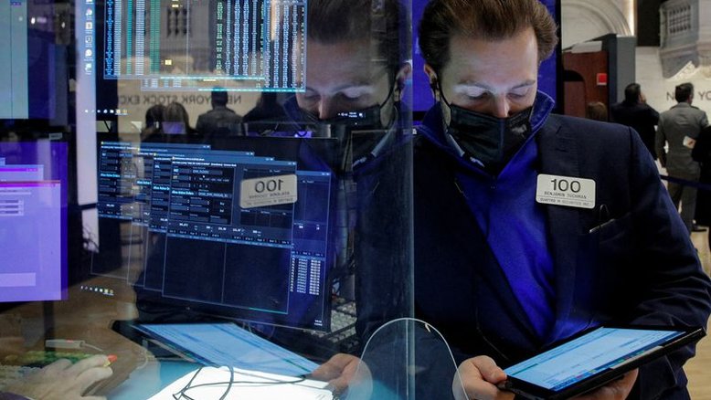 Nasdaq e S&P 500 caem pressionados por realização de lucros em tecnologia