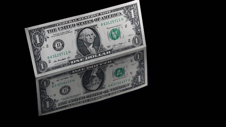 Dólar tem queda ante real com pausa em rali global da moeda
