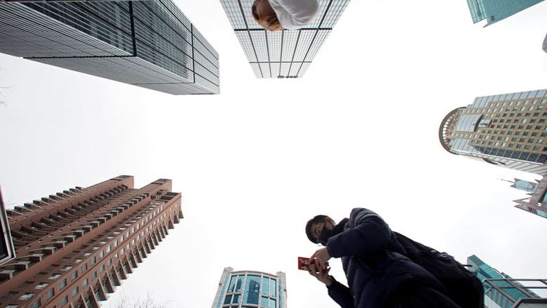 China corta taxas de empréstimos e intensifica estímulo para impulsionar economia