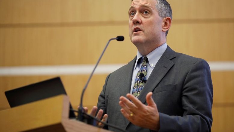 Bullard, do Fed, defende aumento expressivo de juros para combater a inflação