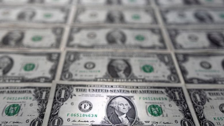 Dólar termina fevereiro em tom elevado, mas engata 4º mês de perdas