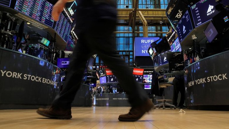 Wall St se recupera com impulso de bancos e empresas de tecnologia