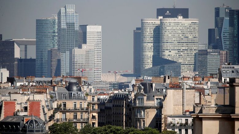 Economia da França encolhe no 1º tri e inflação afeta consumidores