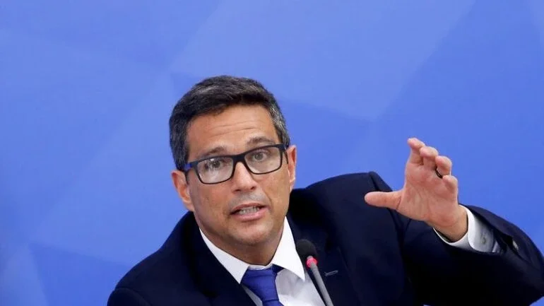 Interferir em preços de combustíveis afeta investimentos de longo prazo, diz Campos Neto