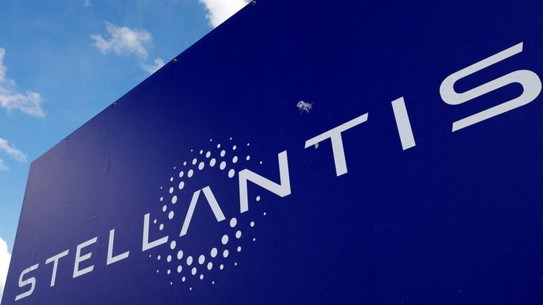 Stellantis paralisará principal fábrica na Itália por falta de peças