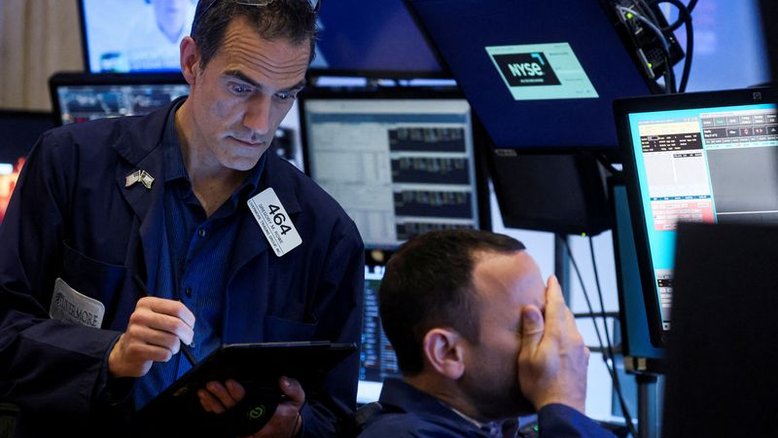 S&P 500 recua antes de decisão de política monetária do Fed