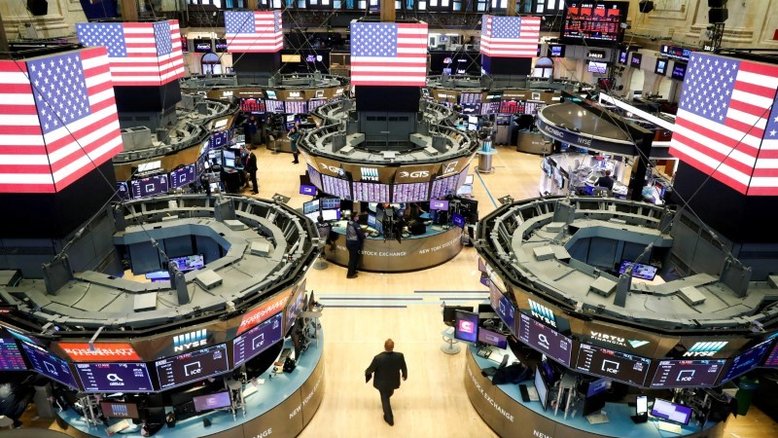 Wall Street avança com salto de ações de crescimento e energia