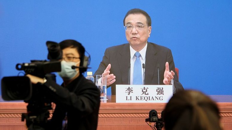 Economia chinesa está em recuperação mas bases não são sólidas, diz premiê