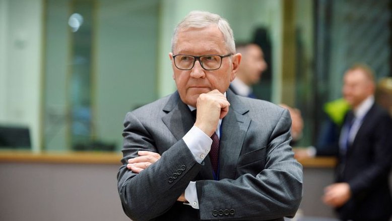 Não há ameaça imediata à sustentabilidade da dívida na zona do euro, diz chefe de fundo de resgate