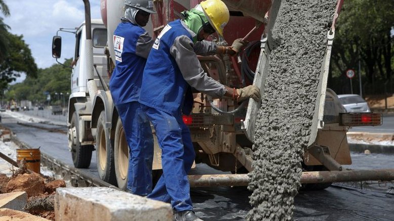 Venda de cimento no Brasil cai 5% em junho ante um ano antes, diz Snic