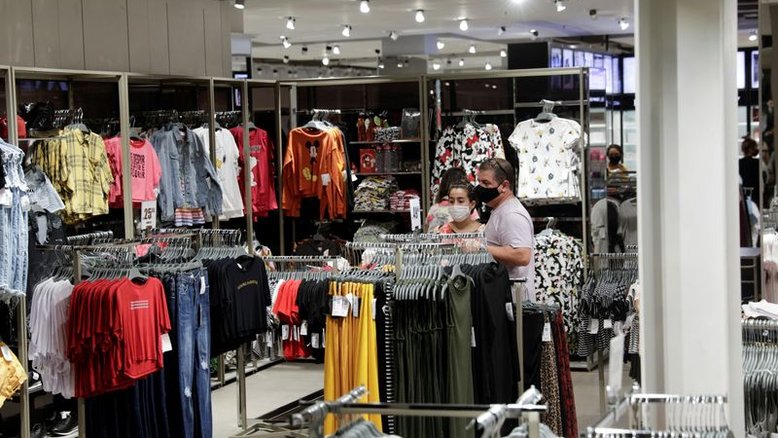Vendas no varejo cresceram 5,9% no Brasil em junho ante um ano antes, diz Cielo