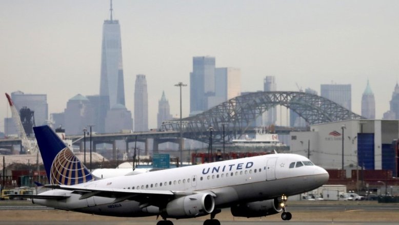 United Airlines tem lucro abaixo do esperado no 2° tri com pressão de custos