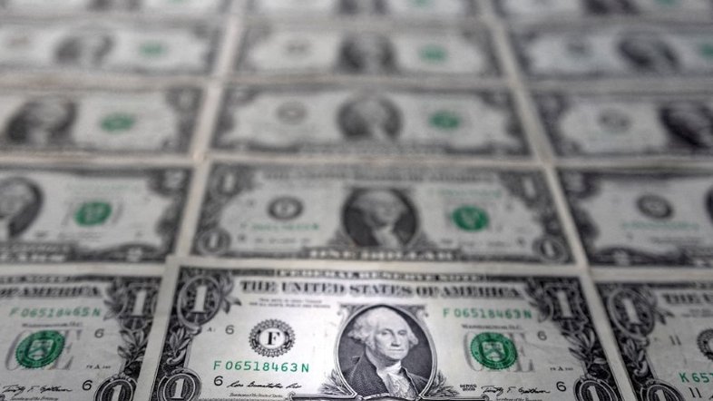 Dólar vai abaixo de R$5,20 com contração da economia dos EUA moderando apostas sobre aperto do Fed
