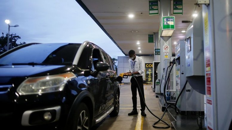 Petrobras reduz preço da gasolina em 3,88% e preocupa importadores