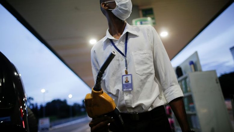 Preço da gasolina e do etanol hidratado recuam 2,5% no Brasil, diz ANP