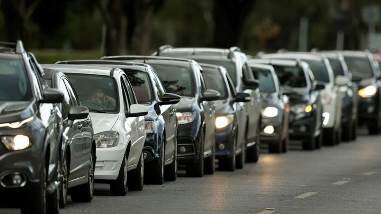 Venda de veículos novos no Brasil cresce em julho ante junho, diz Fenabrave