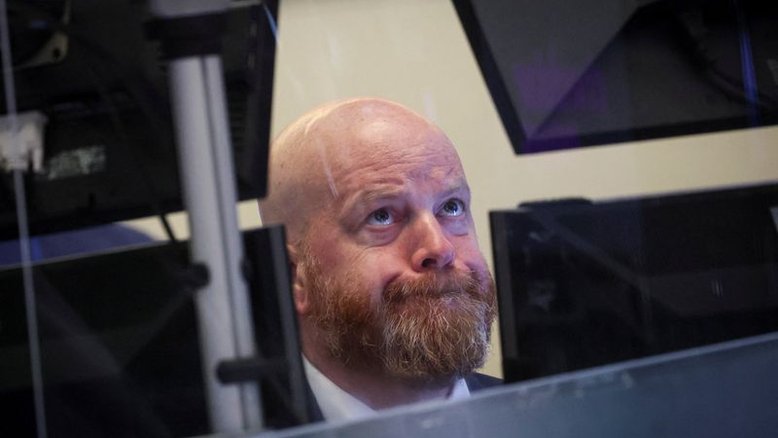 Wall St fica sem direção comum à espera de dados de emprego nos EUA