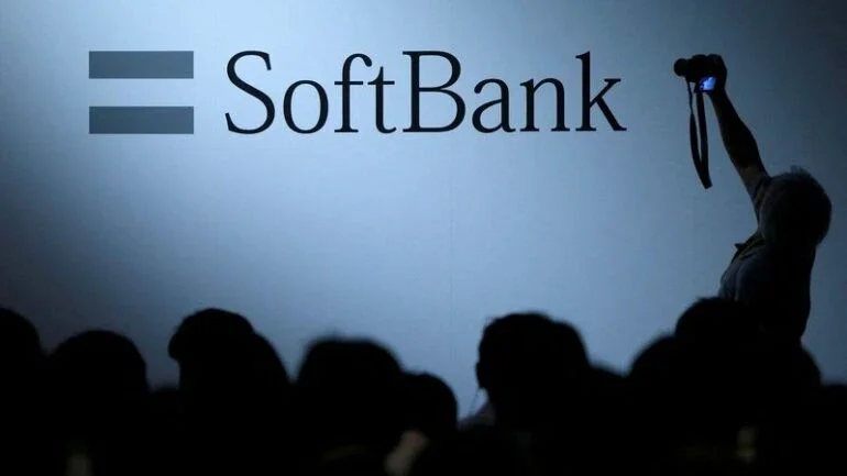 SoftBank planeja demissões no Vision Fund após prejuízo recorde