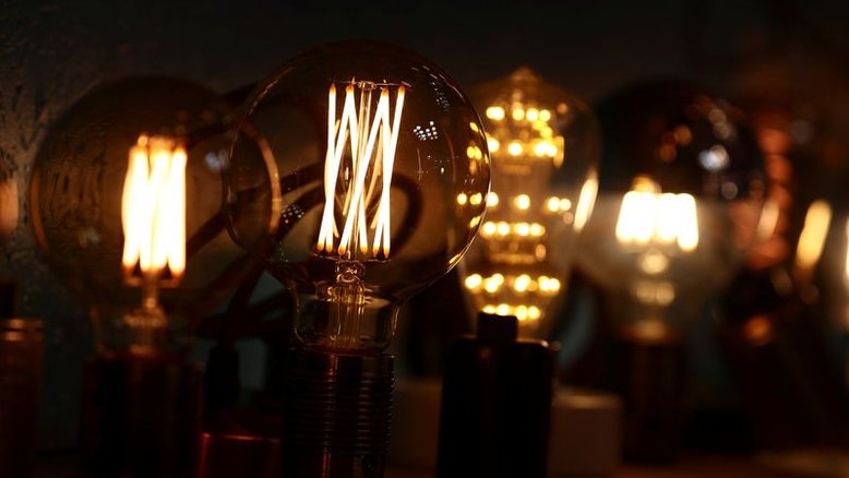 Auren Energia tem prejuízo no 2º tri, aprova R$2,26 bi para projetos de geração solar