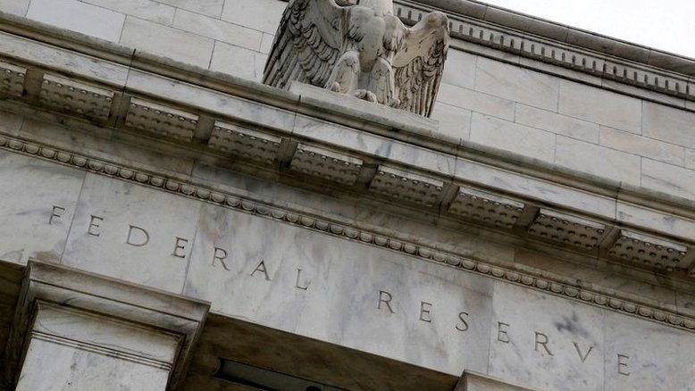 Mercados removem cintos de segurança conforme Fed alerta para turbulência à frente