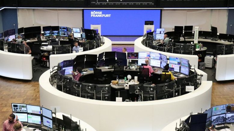 Ações europeias fecham semana em baixa por temores de recessão