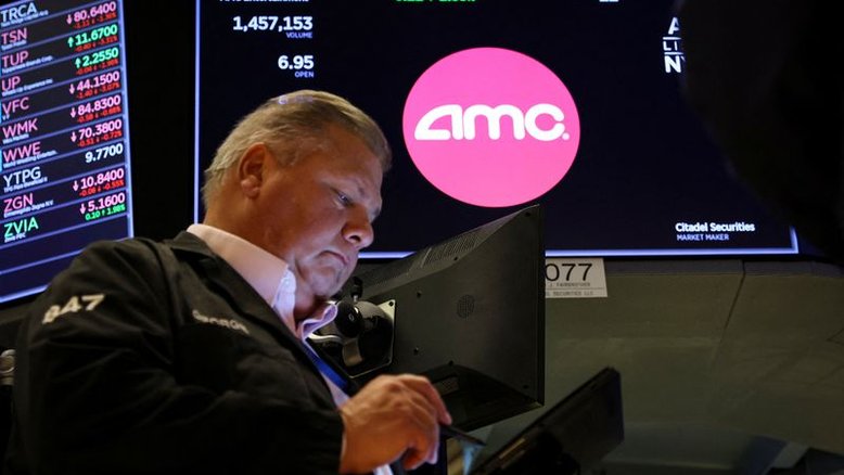 Wall Street fecha em forte queda por temores de Fed agressivo