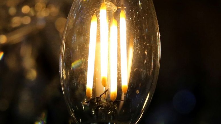 UE propõe taxas sobre lucros inesperados para empresas de energia e limites a preços