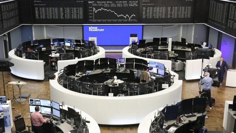 Ações europeias caem pela terceira sessão consecutiva sob peso de petróleo e tecnologia
