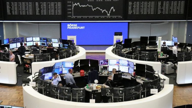 Bolsas europeias caem à medida que temores de recessão dominam mercados globais