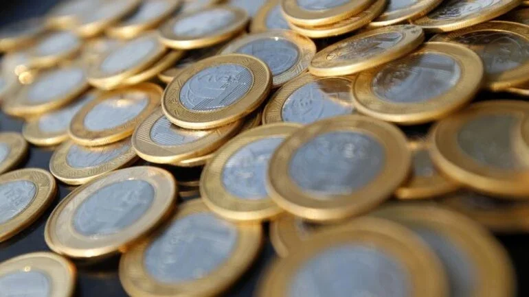 REEDIÇÃO-Ala da Economia avalia regra fiscal alternativa que pode ampliar flexibilização do teto em 2023