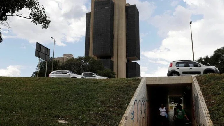 Economistas esperam corte da Selic no 2º semestre de 2023; mercado projeta antecipação