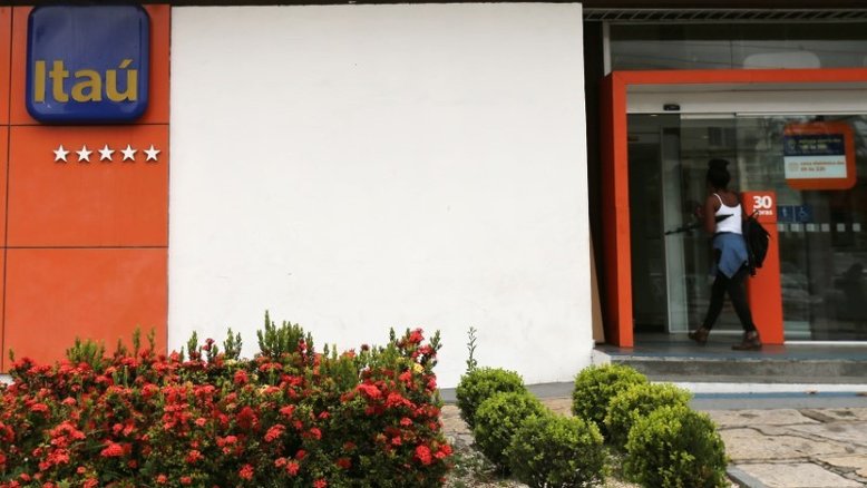 Itaúsa vende mais 1,17% da XP por R$660 mi