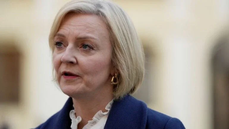 Liz Truss renuncia ao cargo de primeira-ministra do Reino Unido