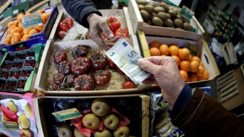 Inflação da zona do euro em setembro tem leve revisão para baixo mas permanece em máxima recorde
