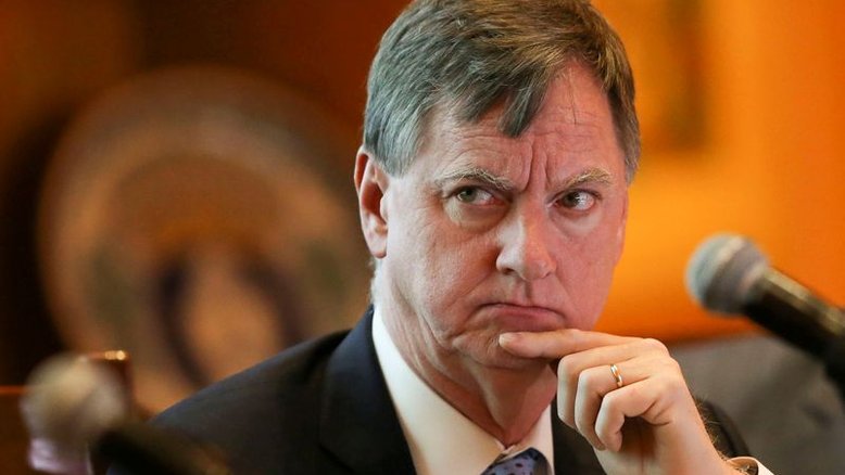 É preciso subir juro para um pouco acima de 4,5% e mantê-lo nesse nível, diz Evans, do Fed