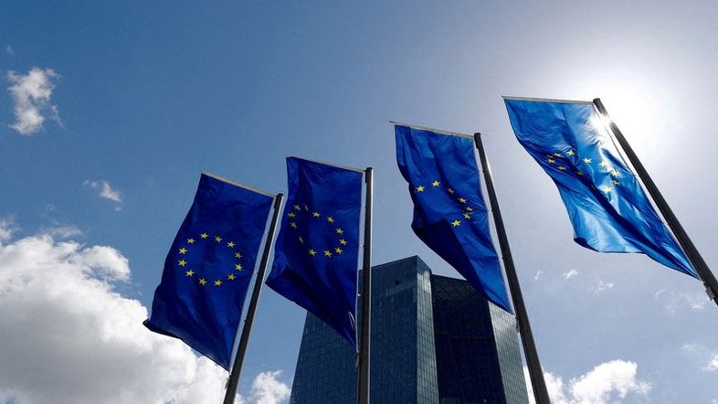 BCE volta a subir juros e corta subsídios bancários
