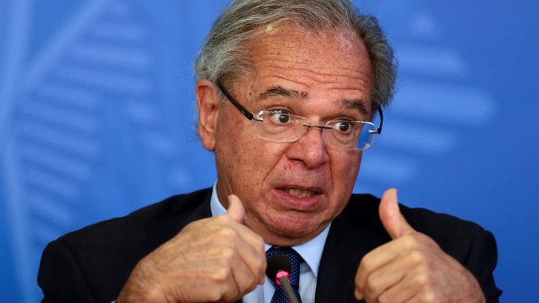 Filme sobre gestão de Paulo Guedes ganha anúncio em telão da Times Square