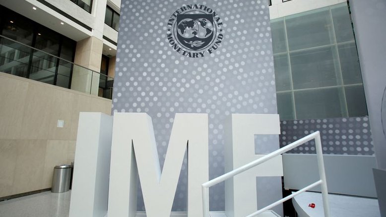 FMI diz que perspectiva econômica global está ficando "mais sombria" e riscos são abundantes