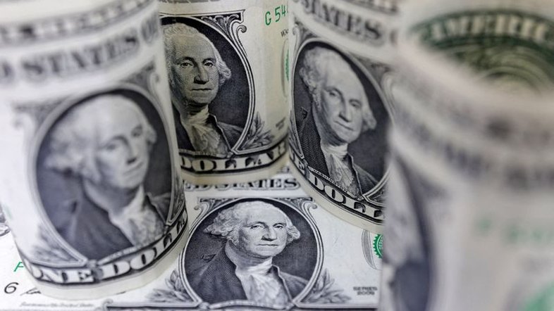 Dólar salta 1,5% frente ao real com cautela antes de definição da PEC da Transição