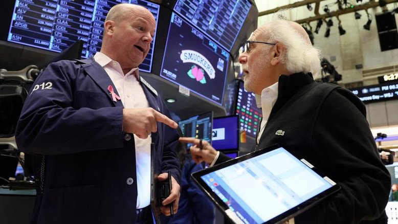 Índices de Wall Street têm recuperação com impulso de varejo e energia
