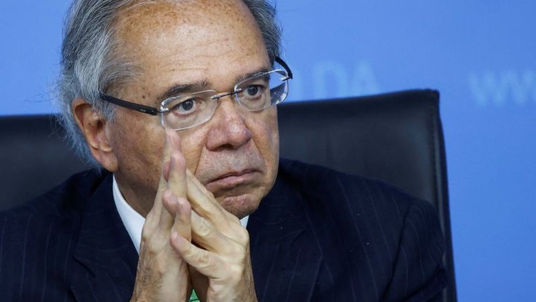 Guedes colocou equipe à disposição e suas opiniões serão consideradas pela transição, diz Nelson Barbosa