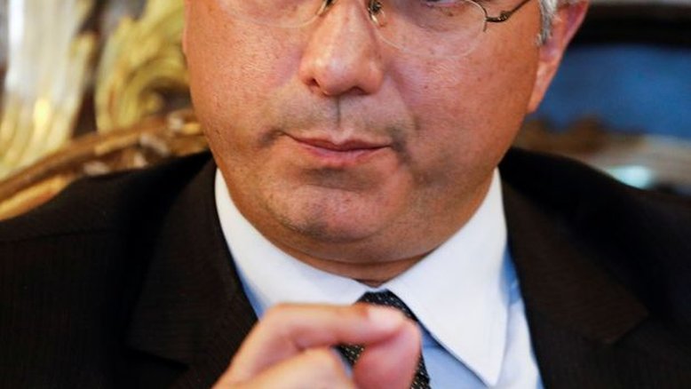 Esteves Colnago pede demissão do Tesouro