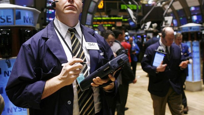 Nasdaq recua com aumento de temores de recessão e tombo da Apple