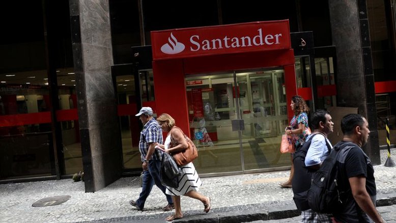 Santander eleva projeções de inflação do Brasil e alerta para riscos fiscais