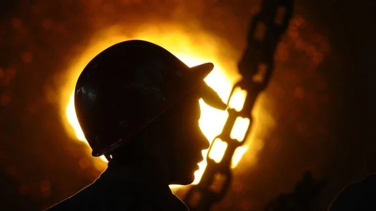 Minério de ferro cai ante máximas de 6 meses; aço segue firme com esperanças na China