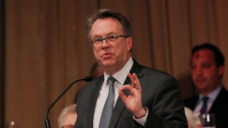 Williams diz que Fed pode elevar juros acima da projeção terminal do Fomc